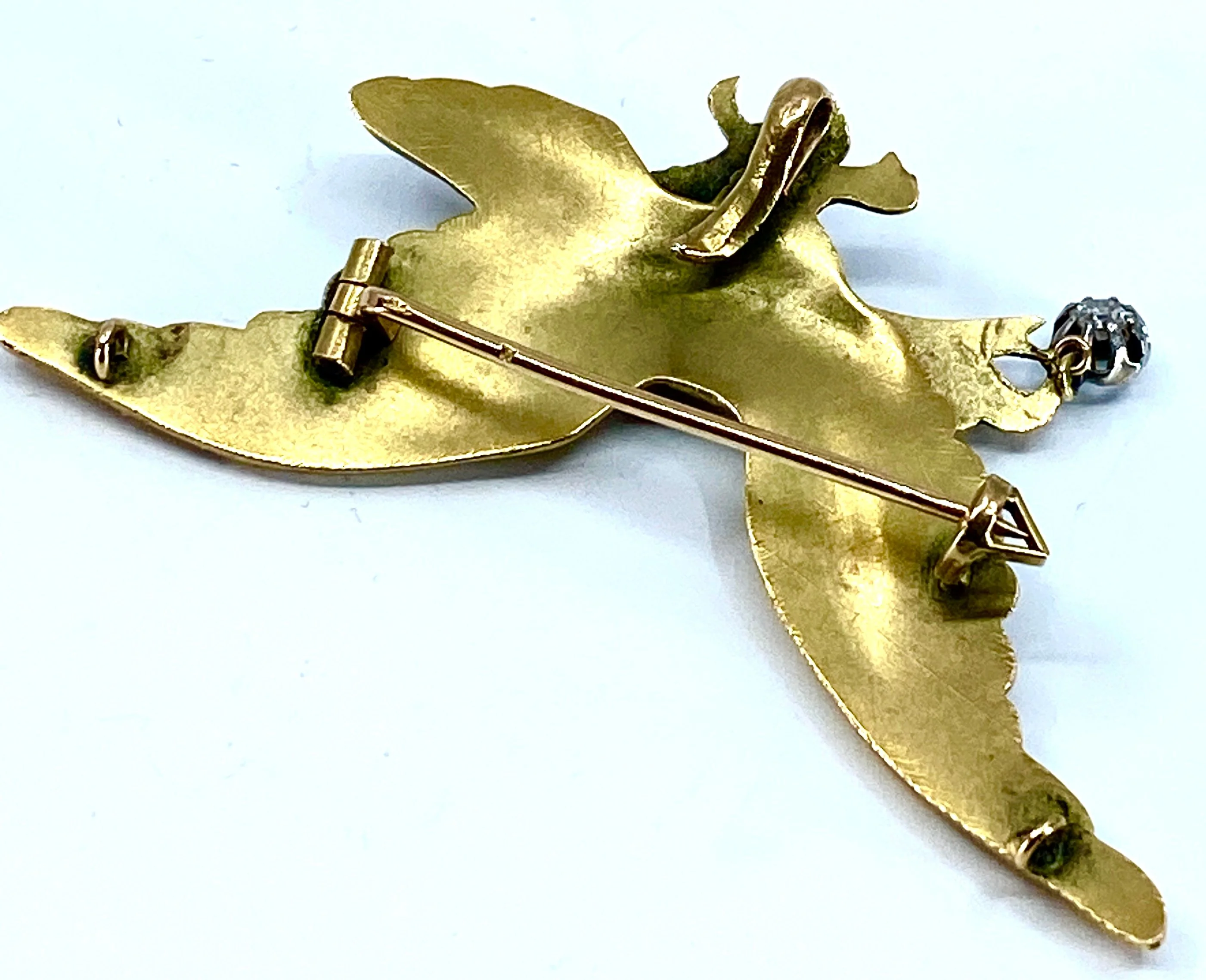 Broche en or 18 carats : aigle tenant un diamant dans son bec, vers 1880 - Image 3