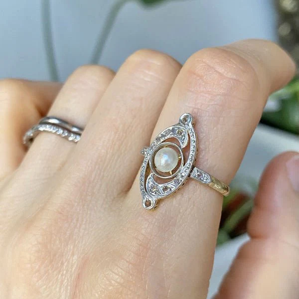 Bague en or jaune, platine, perle et diamants - Image 2
