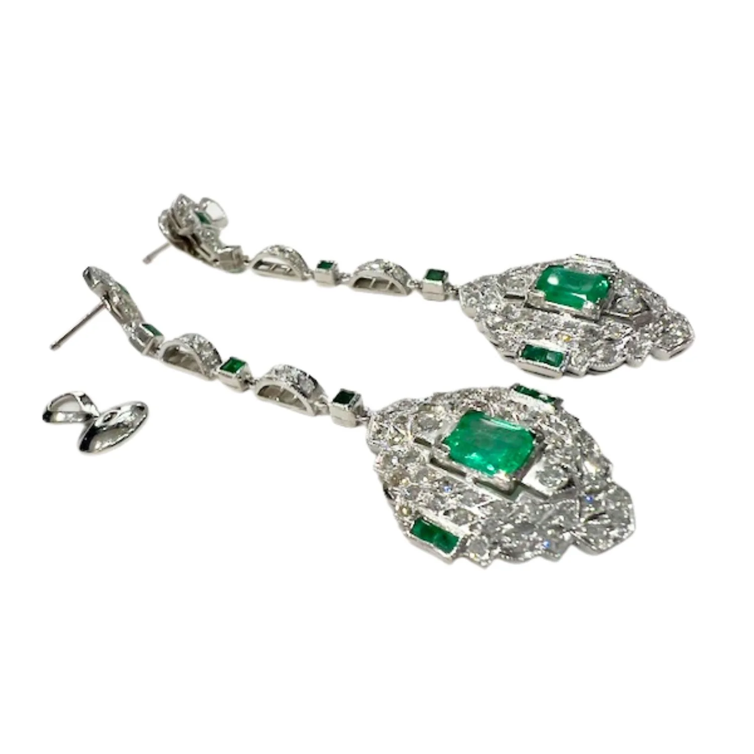 PENDIENTES ESTILO ART DECO de PLATINO con DIAMANTES y ESMERALDAS - Image 2