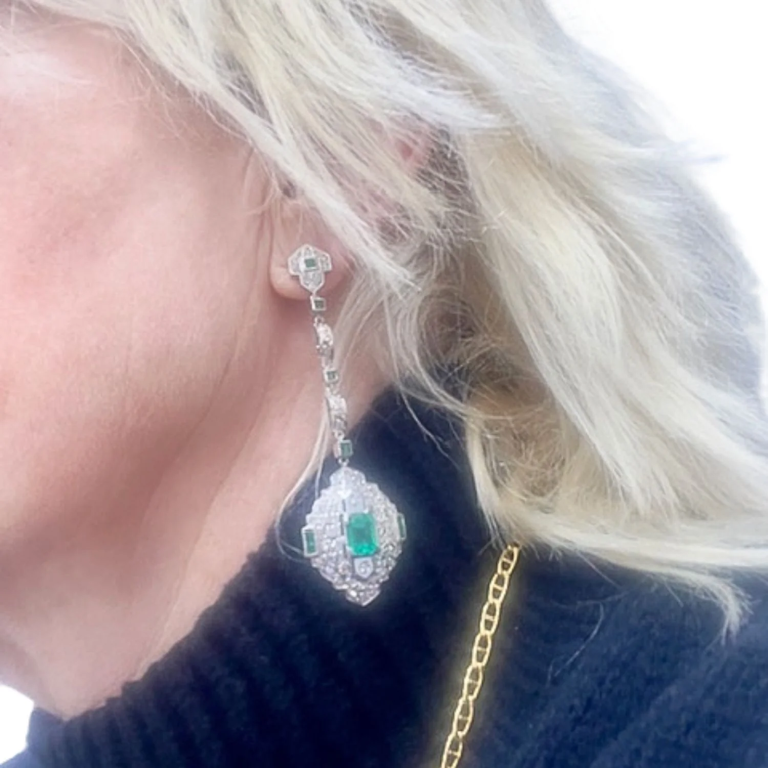 PENDIENTES ESTILO ART DECO de PLATINO con DIAMANTES y ESMERALDAS - Image 3