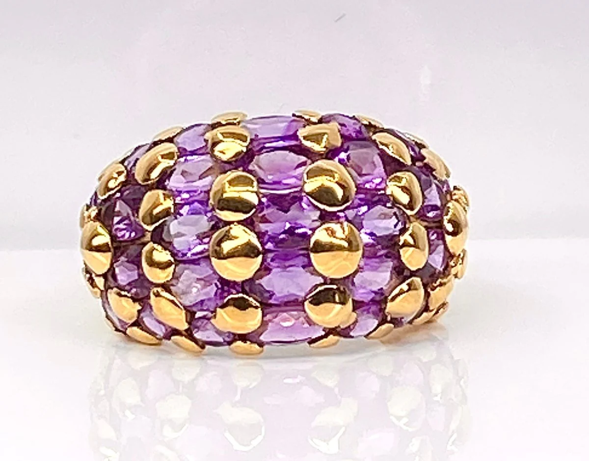 Bague en or jaune 18 carats sertie de 29 améthystes