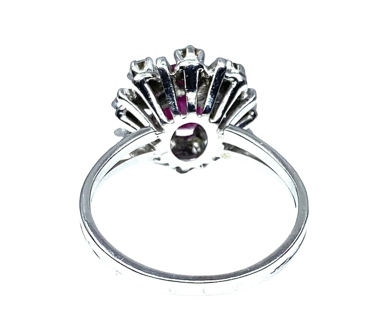 Bague en or blanc 18 carats en rubis et diamants - Image 5