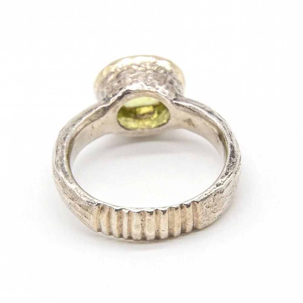 Bague en argent et or avec diamants et péridot - Image 4