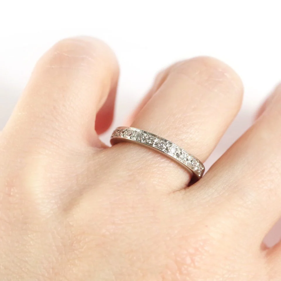 Bague Alliance en or et diamants - Image 2