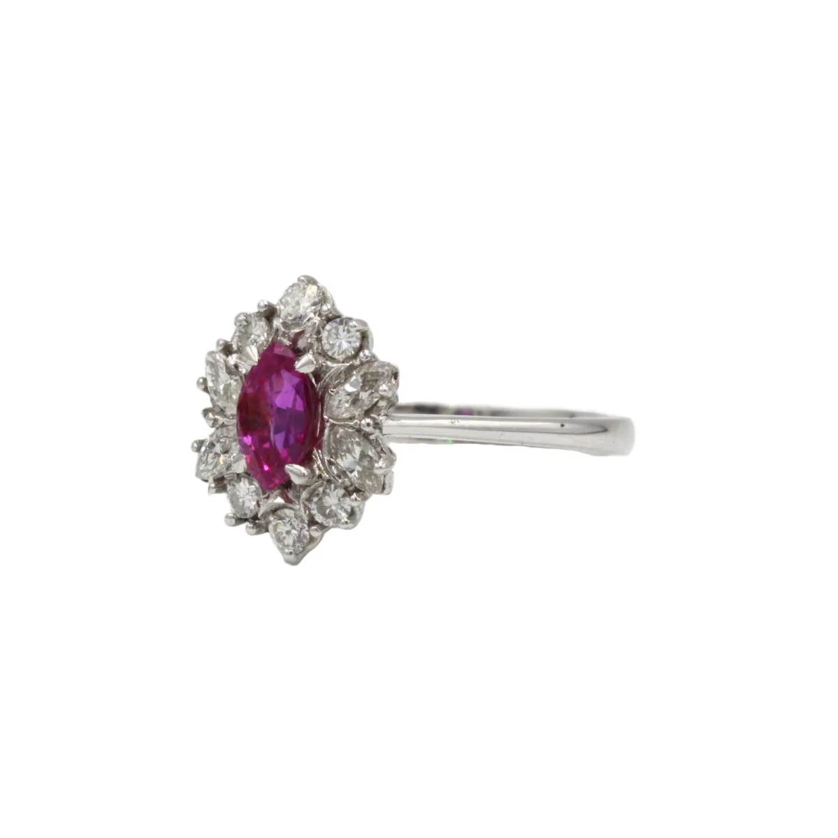 Bague Marguerite en or blanc, rubis et diamants - Image 2