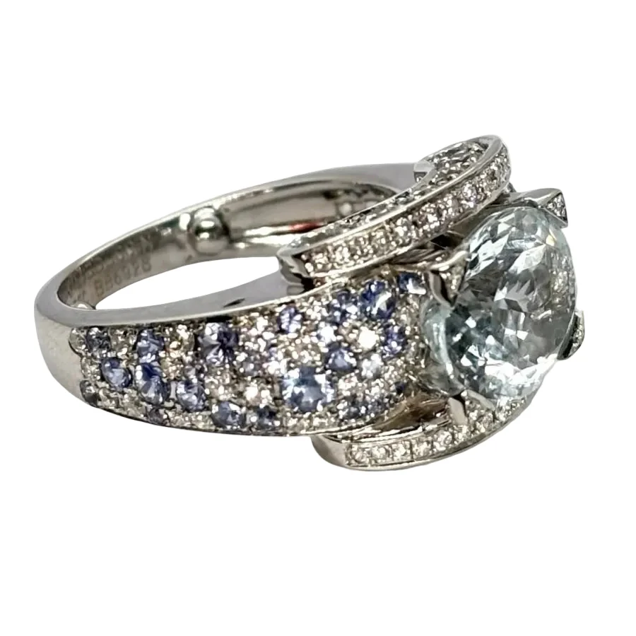 Bague Tank MAUBOUSSIN "Eternité" en or blanc, aigue-marine, saphirs, et diamants - Image 5