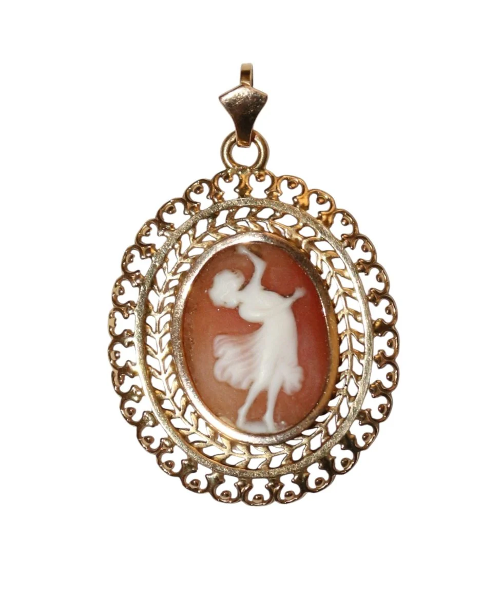 Pendentif Camée danseuse en or jaune