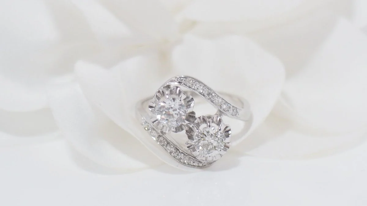 Bague Toi & Moi en platine et diamants - Image 7