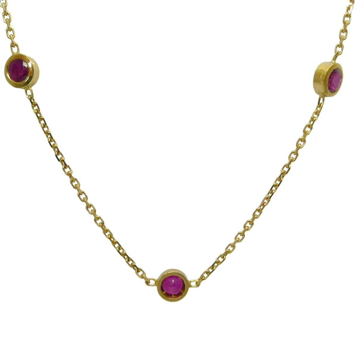 Collier Chaîne en or jaune et rubis