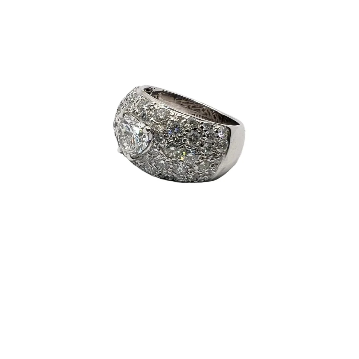 Bague Dôme en or blanc et diamants - Image 2