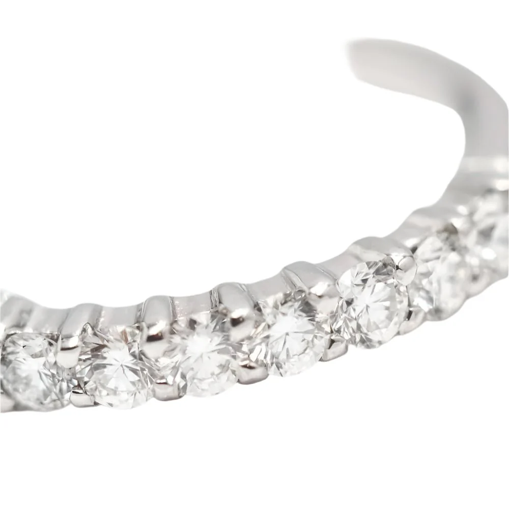 Bague demi-alliance en or blanc et diamants - Image 3