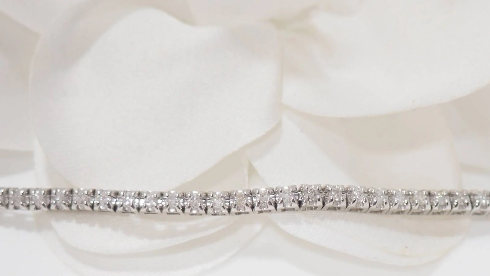 Bracelet rivière en or blanc et diamants 1ct - Image 7