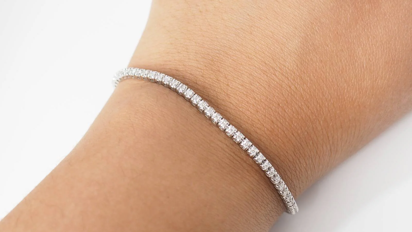 Bracelet rivière en or blanc et diamants 1ct - Image 9