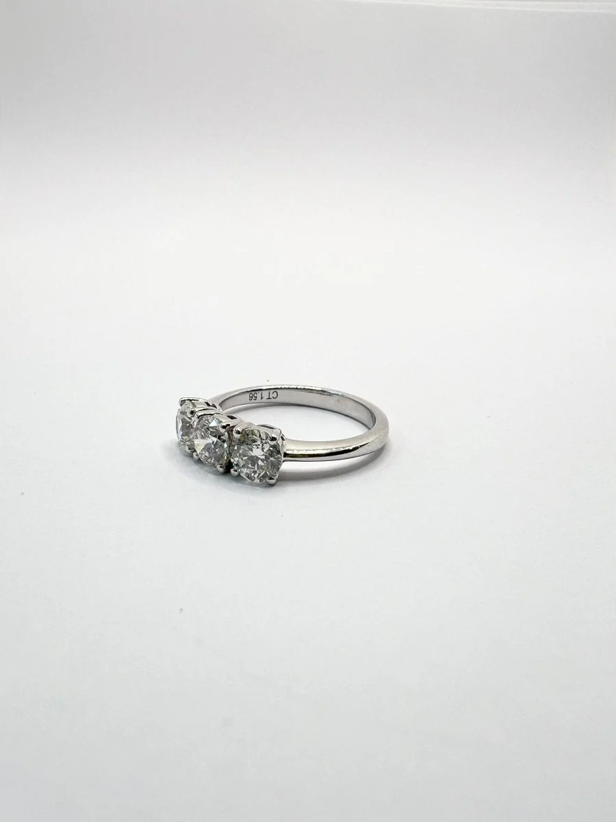 Bague Trilogie en or blanc et diamants - Image 6