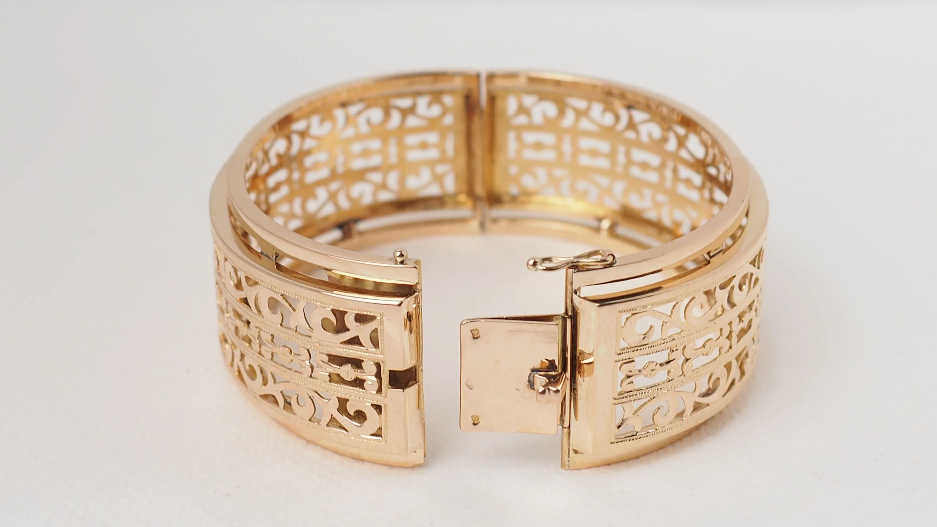 Bracelet Esclave ajouré en or jaune - Image 6
