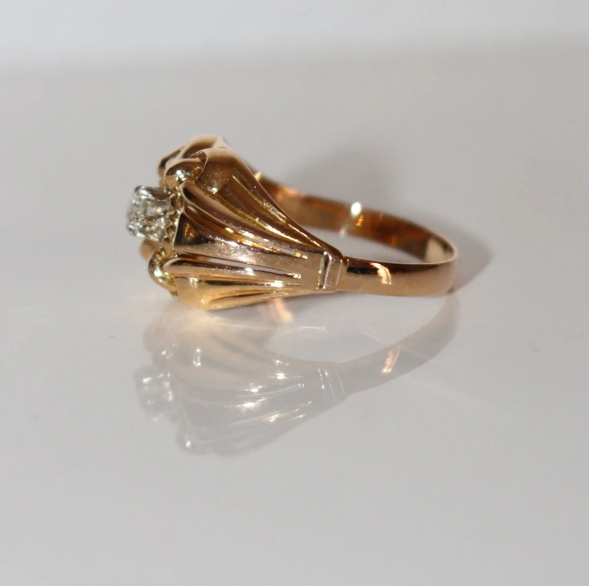 Bague Années 40 Godronnée Et Ajourée - Image 5