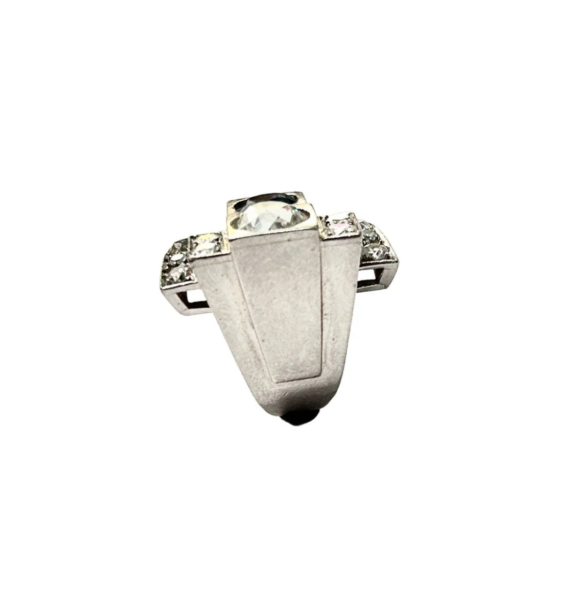 Bague Art Déco en platine, diamants et saphir - Image 9