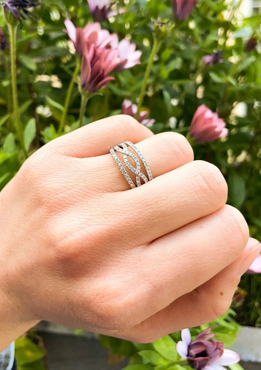 Bague en diamants brillants torsadés - Image 2