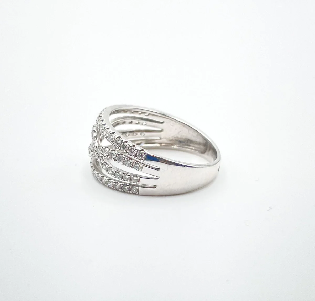 Bague en diamants brillants torsadés - Image 4