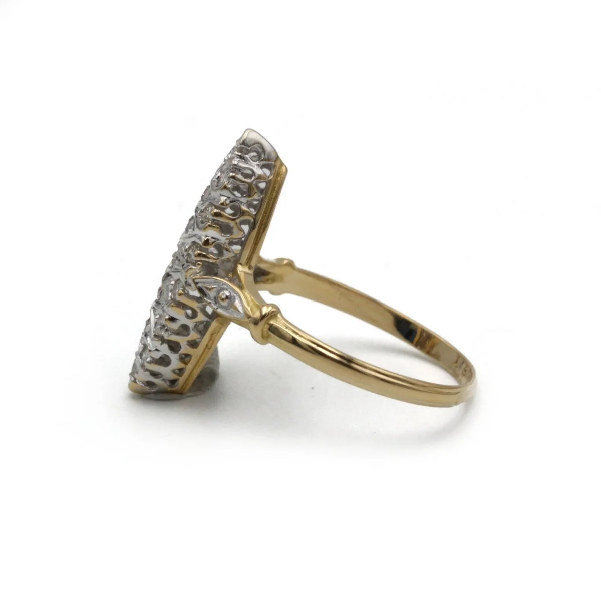 Bague Marquise en or jaune, or blanc et diamants - Image 2