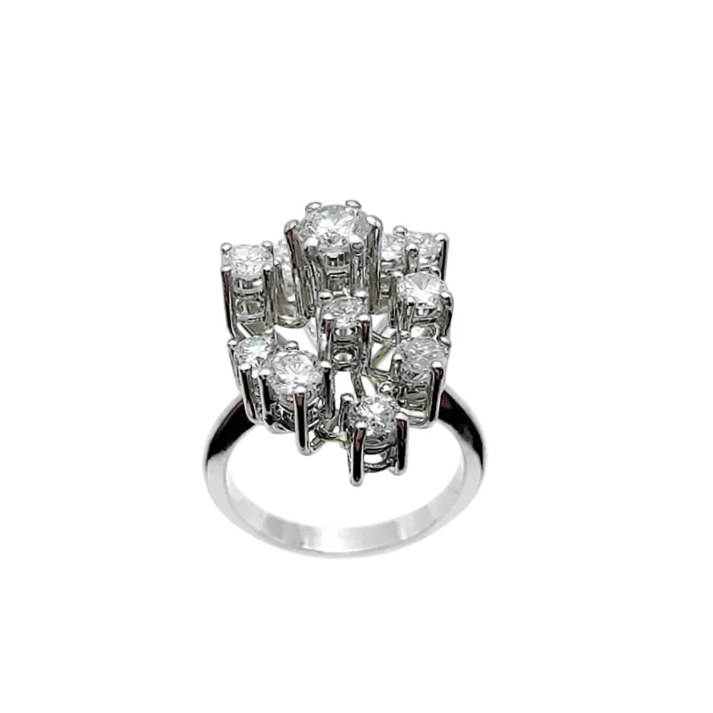 Bague Marguerite en or blanc et diamants