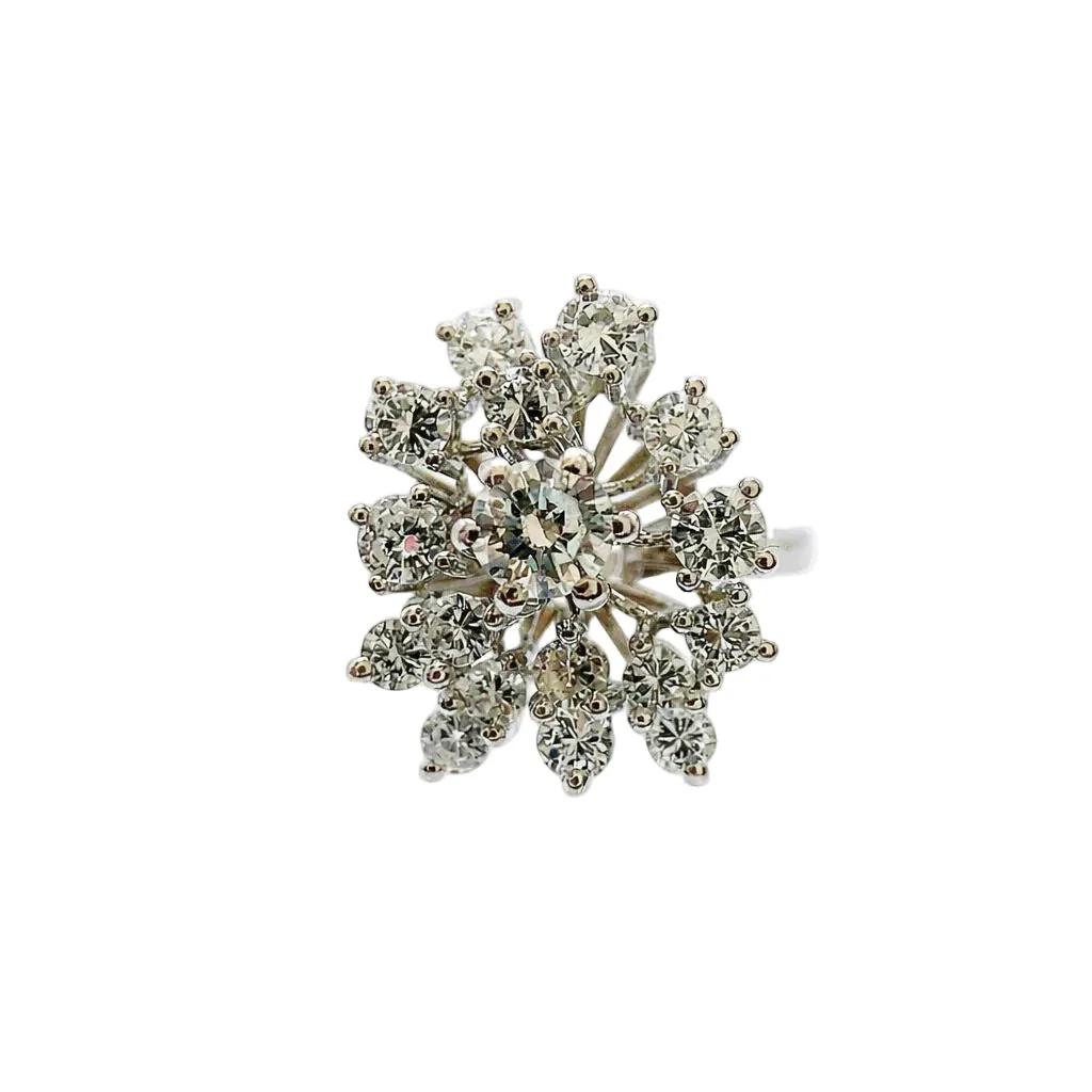Bague Marguerite en or blanc et diamants - Image 4