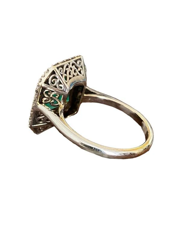 Bague Art Déco, en or blanc 18k émeraude et diamants - Image 2