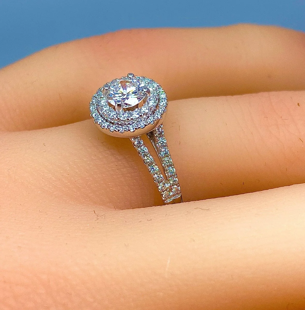 Bague en or blanc et diamant central - Image 2