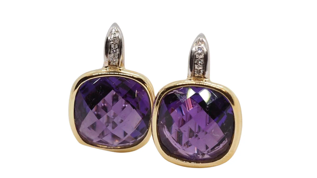 Boucles d'oreilles Dormeuses en or jaune, améthyste et diamant - Image 2
