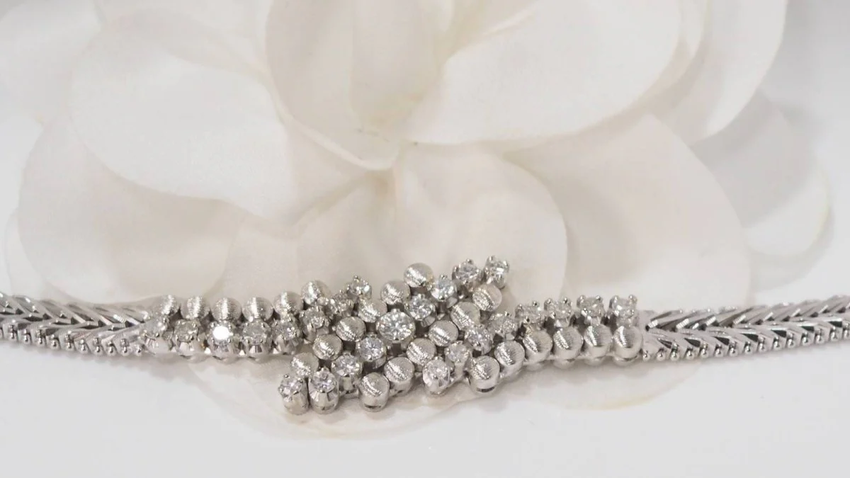 Bracelet en or blanc et diamants - Image 3