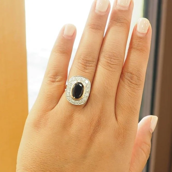 Bague Pompadour en or jaune, platine et saphir - Image 2