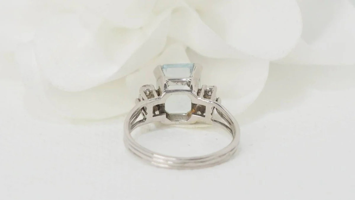 Bague en or blanc, aigue marine et diamants - Image 6