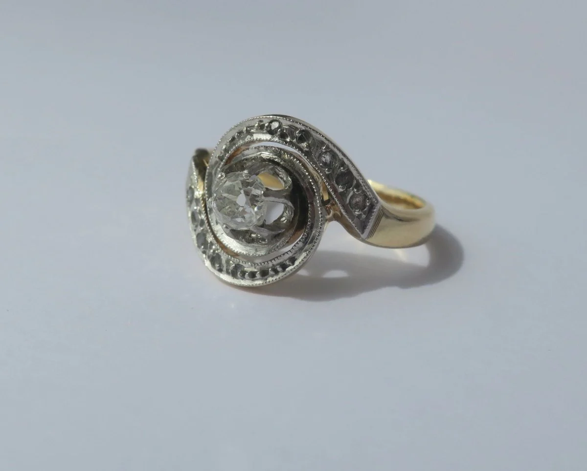 Bague Tourbillon diamants