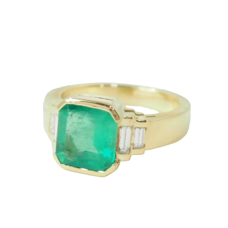 Bague en or jaune, émeraude, et diamants - Image 4