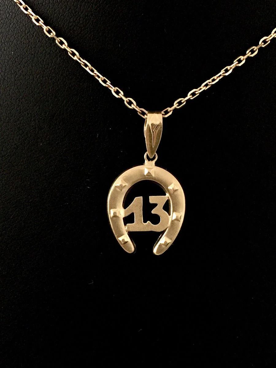 Pendentif en or jaune 18K en forme de fer à cheval - Image 7