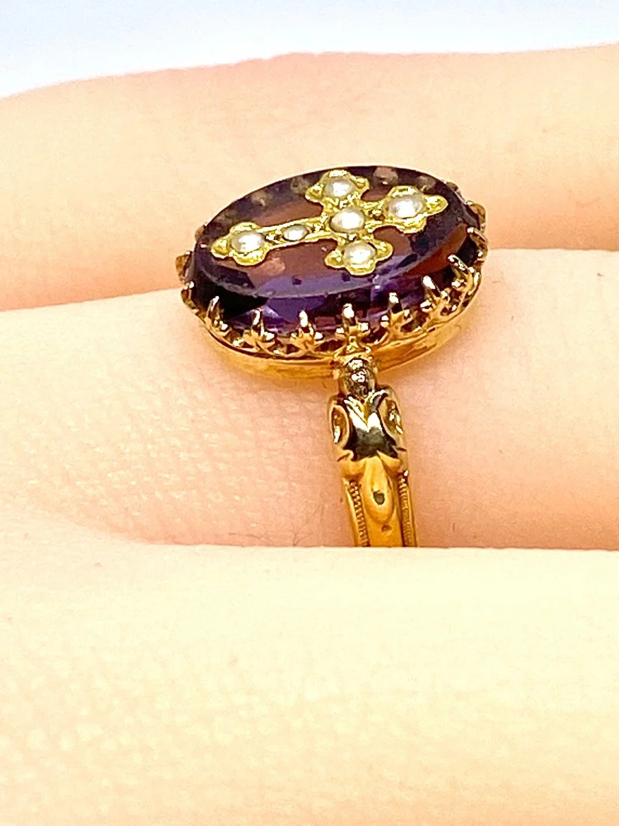 Bague en or jaune 18 carats avec croix en perles fines, vers 1880 - Image 5