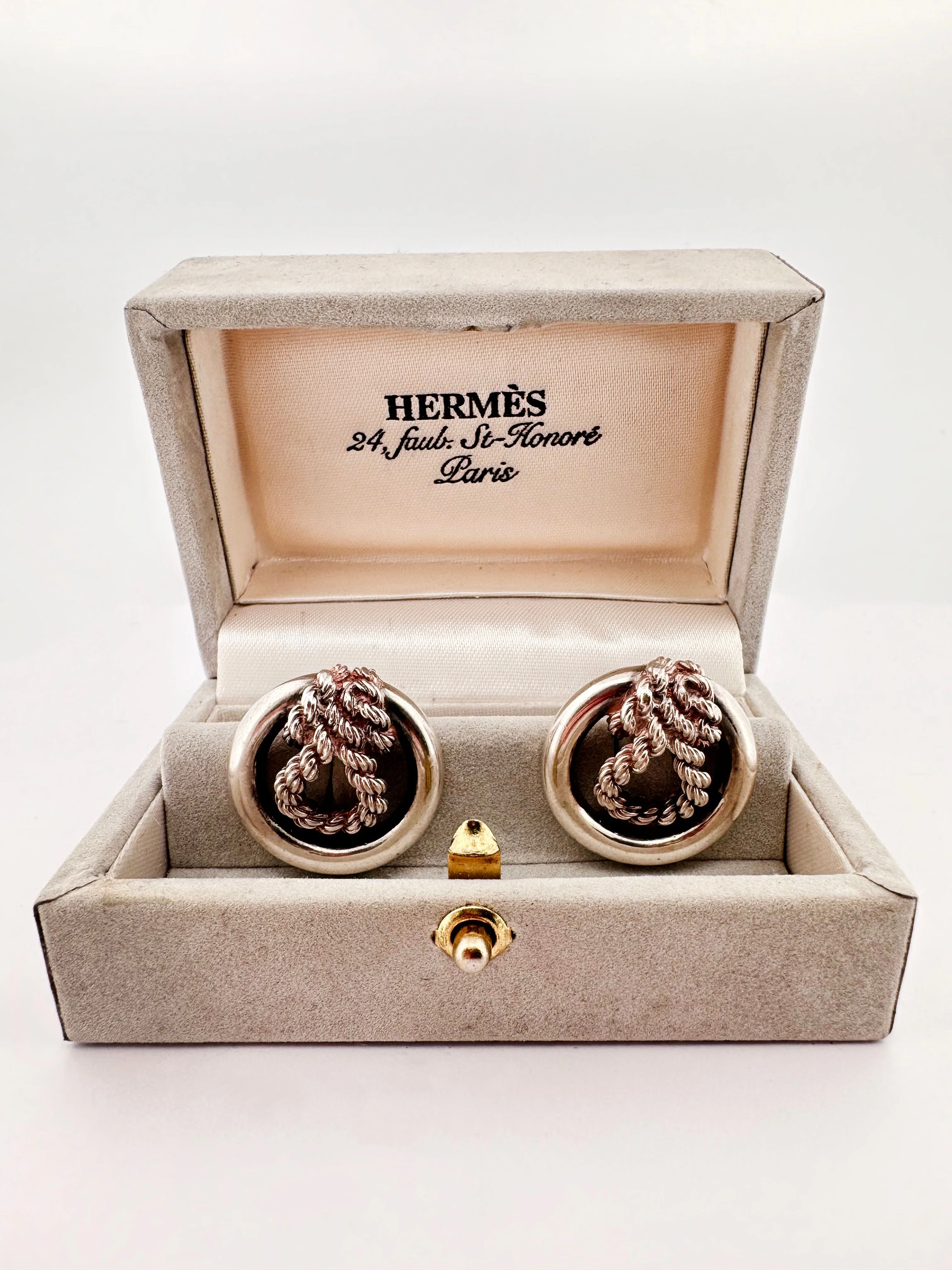 Boucles d'oreilles Clips HERMÈS "Audierne", en argent - Image 4