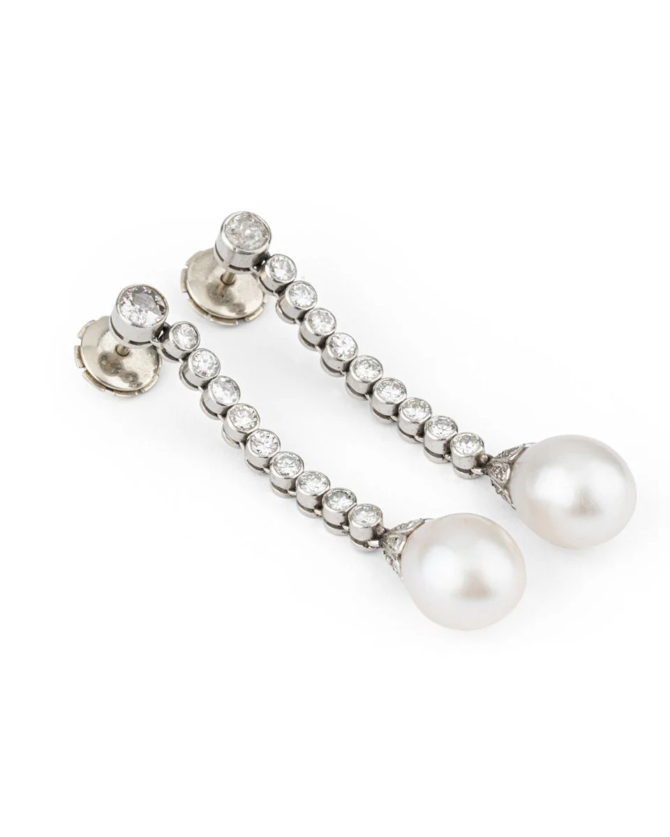 Boucles d'oreilles Pendantes en or blanc, perles et diamants - Image 3