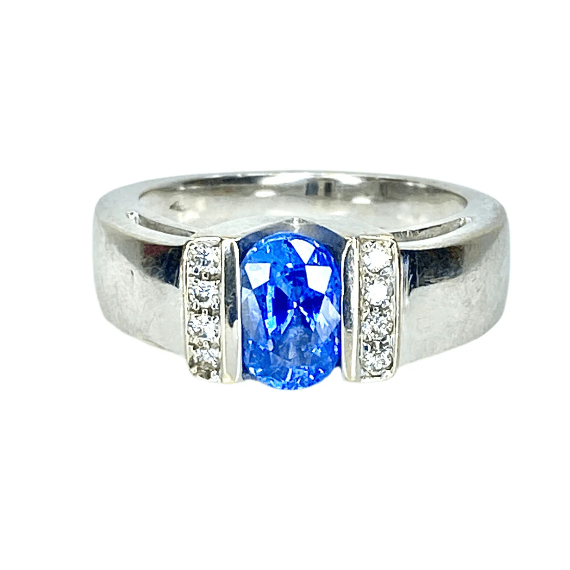 Bague jonc en or blanc, saphir et diamants