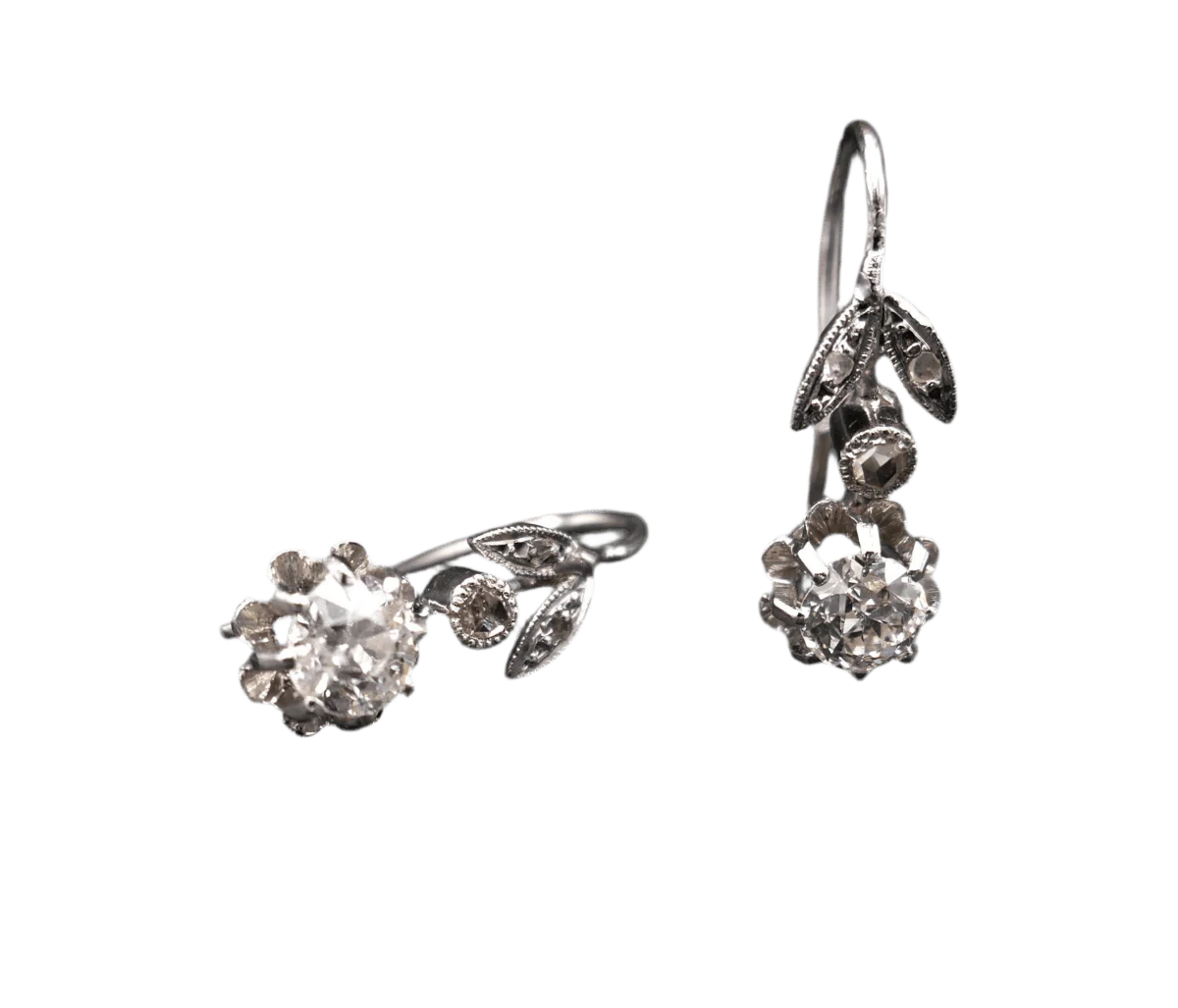 Boucles d'oreilles en or blanc et diamants - Image 3
