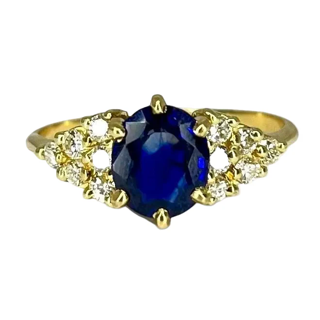 Bague en or jaune, saphir, et diamants