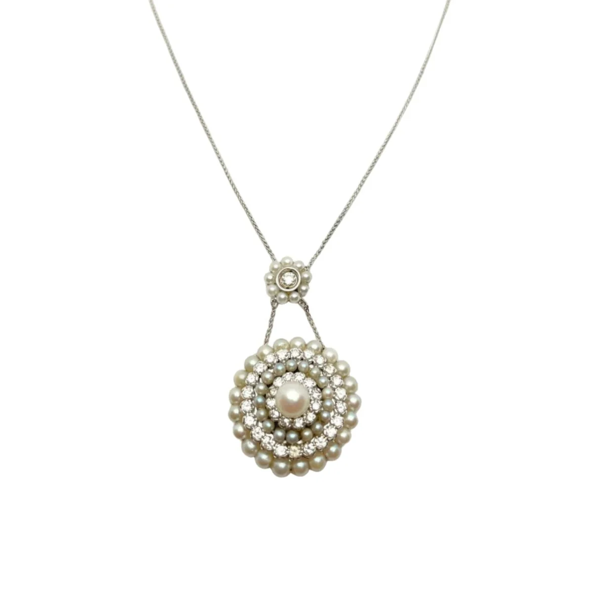 Collier Pendentif en or blanc, perles et diamants