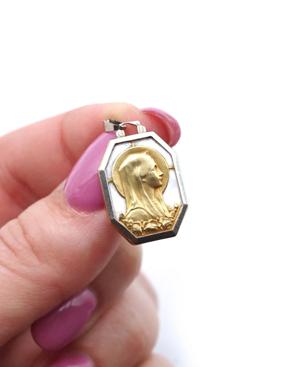 Médaille Vierge Marie Art deco en platine - Image 3