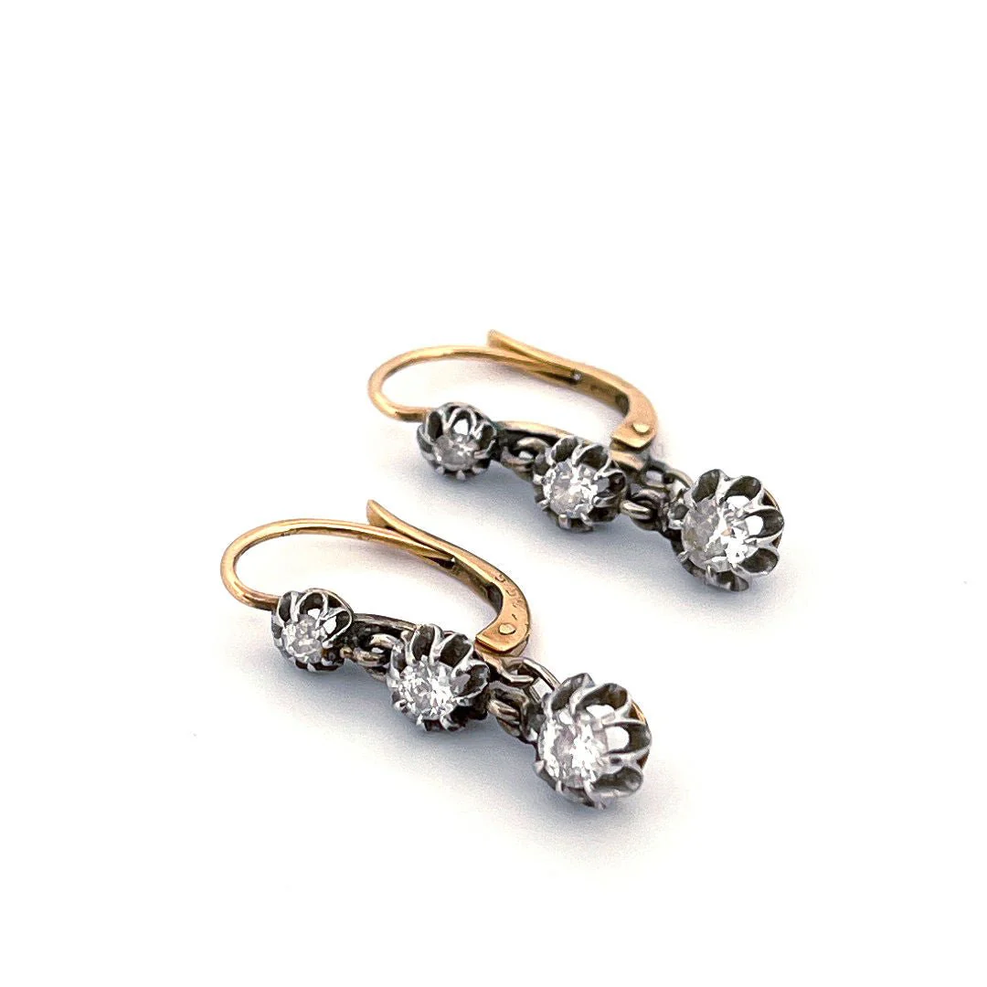 Boucles d'oreilles Dormeuses en or jaune et diamants - Image 3