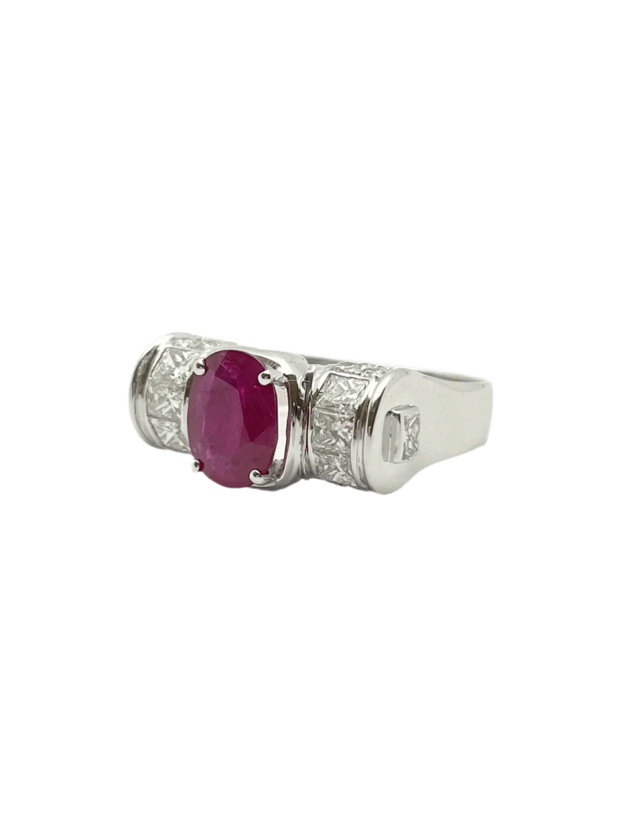 Bague en or blanc, rubis et diamants - Image 2