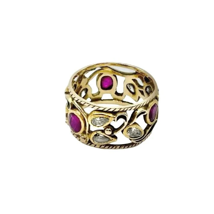 Bague Bandeau en or jaune, diamant et rubis
