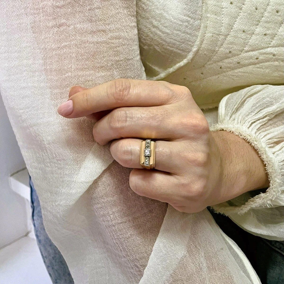 Bague Tank chevalière diamants en or jaune - Image 2