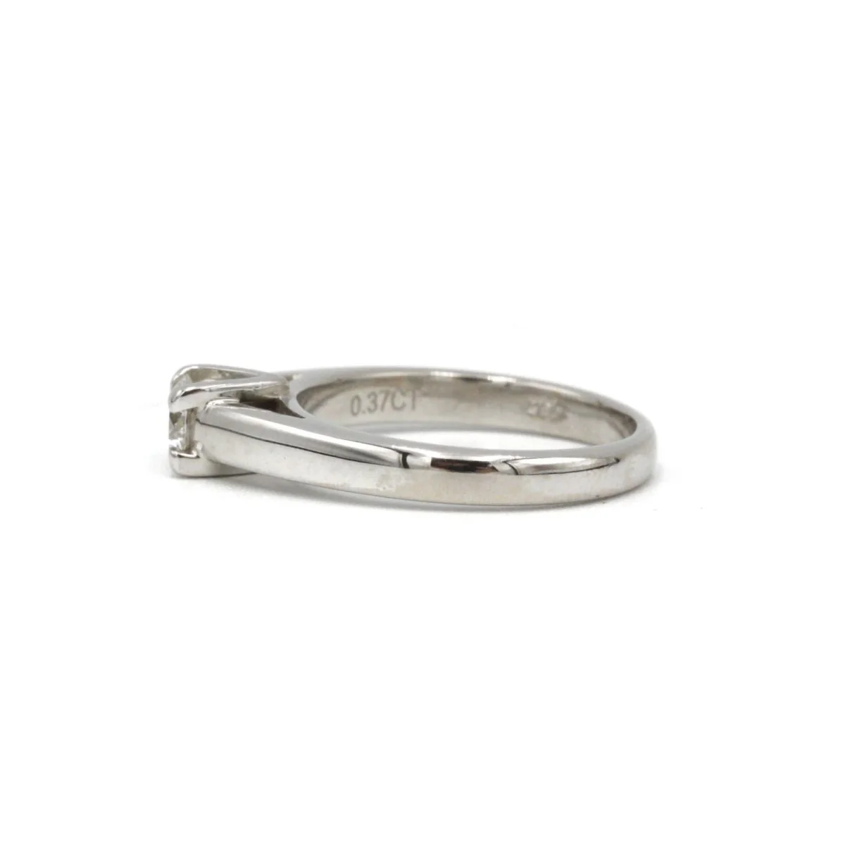 Bague Solitaire en or blanc et diamants - Image 2