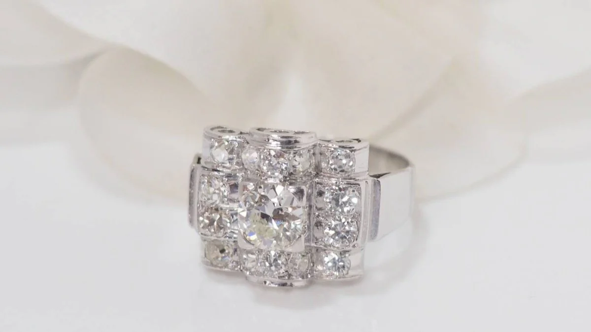 Bague ancienne en platine et diamants - Image 2
