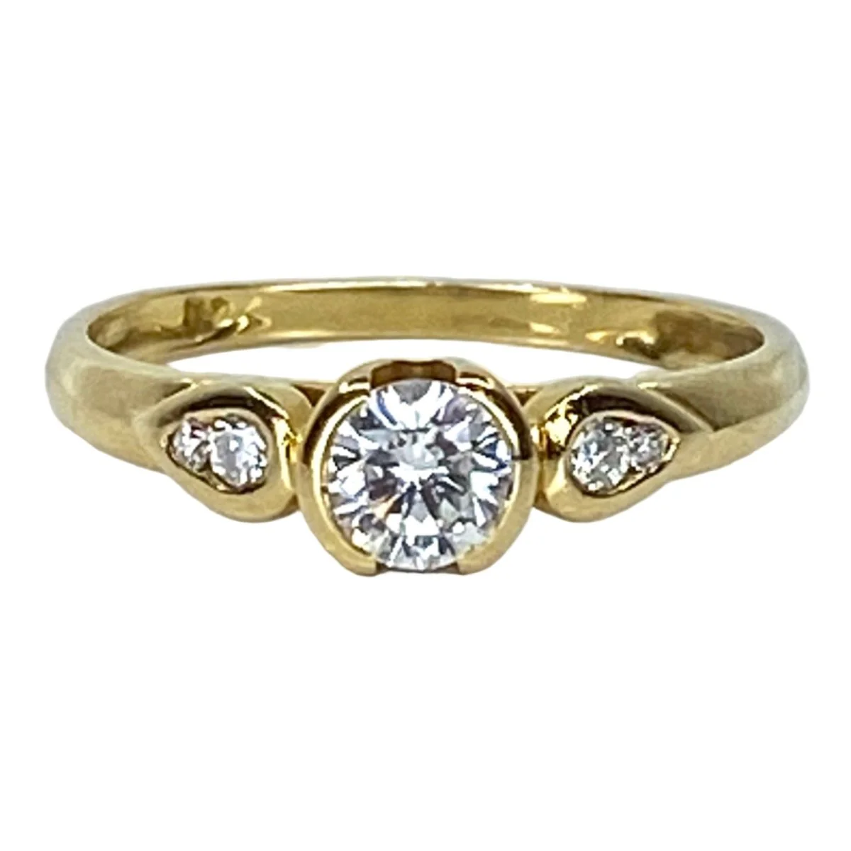 Bague Solitaire en or jaune et diamants